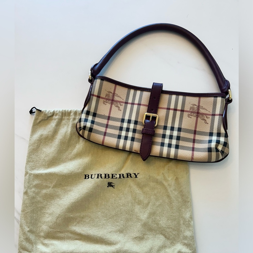 Burberry small purse